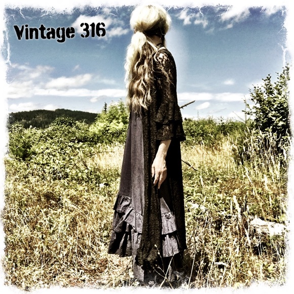 PLUS SIZE ♥️ Black Lace Duster - Picture 2 of 8